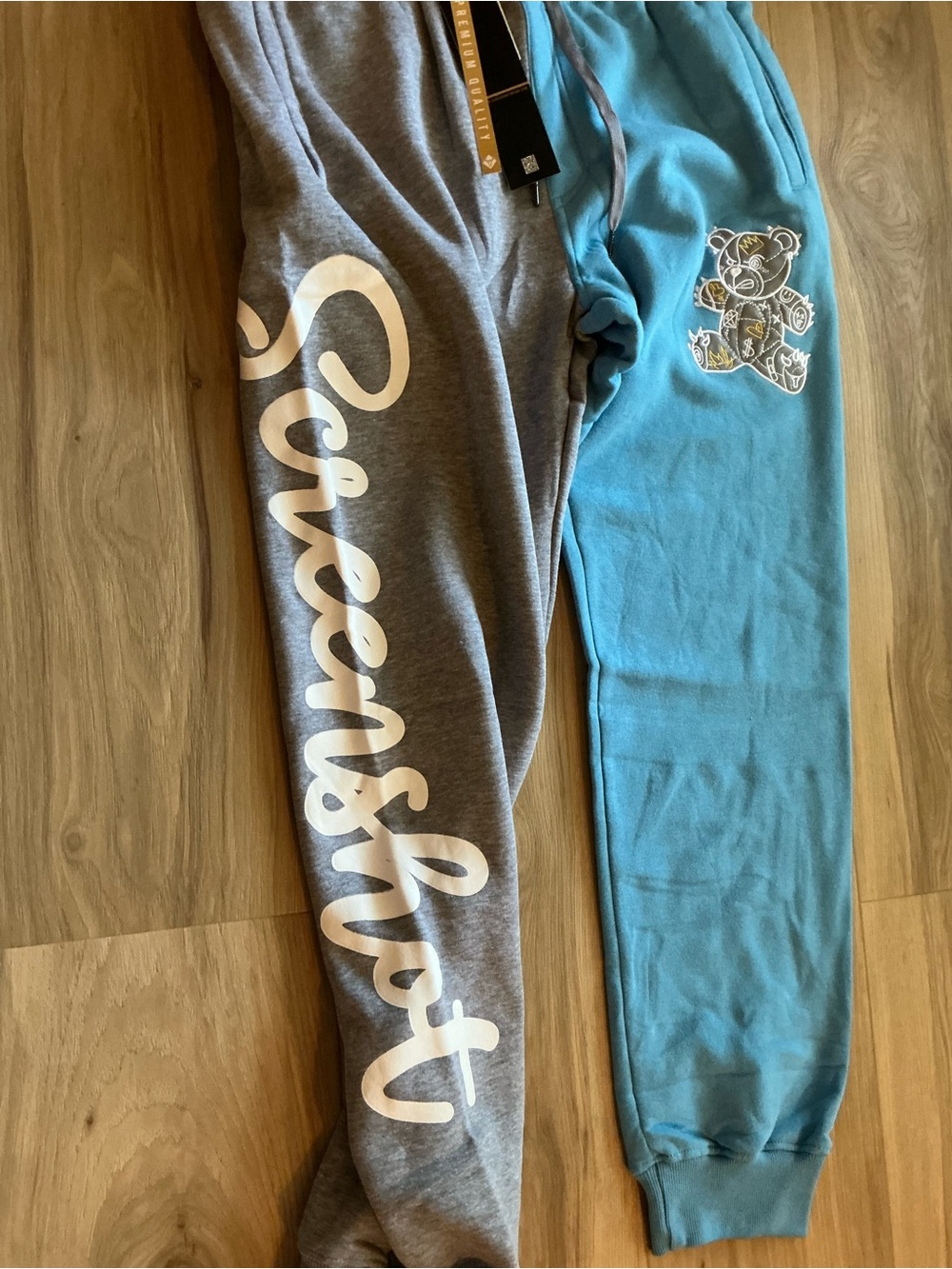 Brand new Screenshot Two-Tone Men's Sweatpants with Script and Bear Graphic